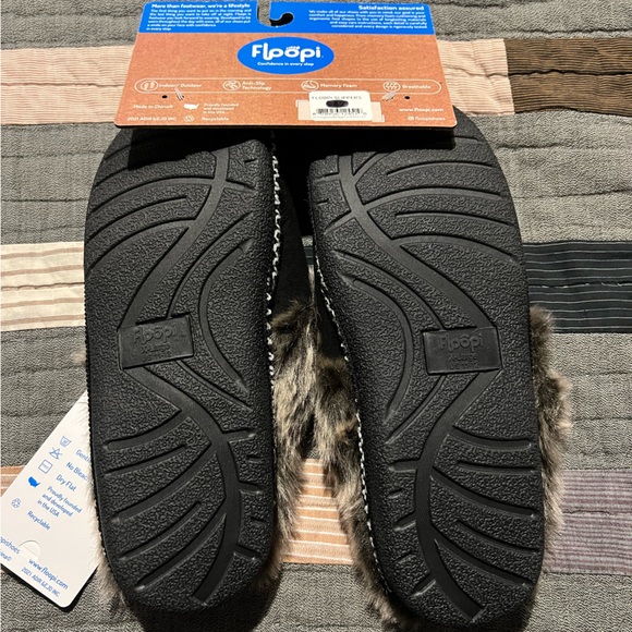 Floopi Slippers - Picture 3 of 3